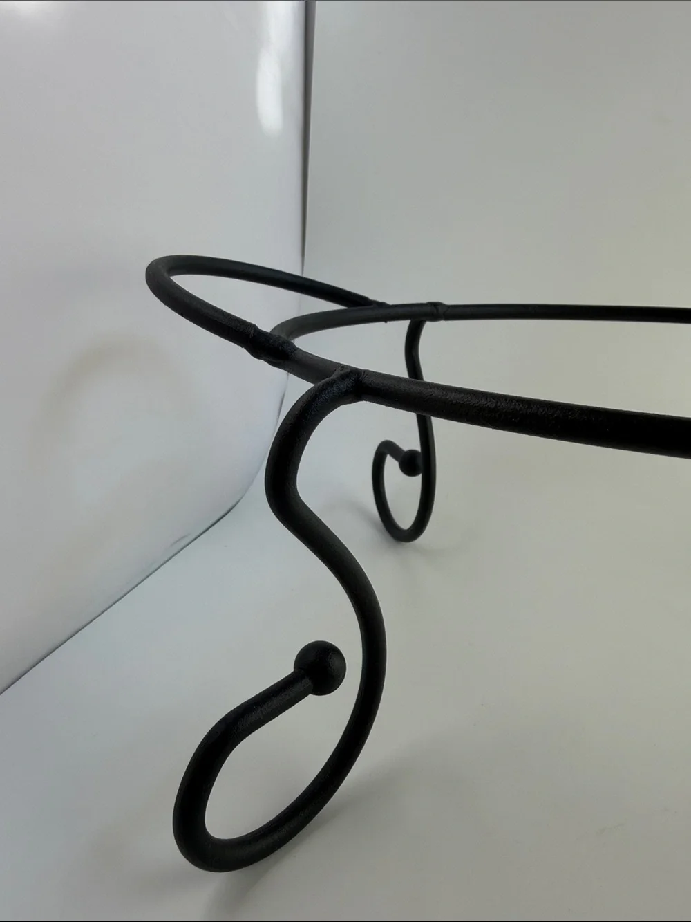 Southern Living Gail Pittman Black Iron Casserole Stand